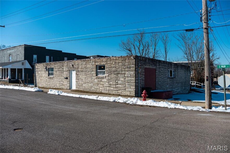 605 E Main Ave, Cuba, MO à vendre - Photo de l’immeuble – Image 3 sur 5