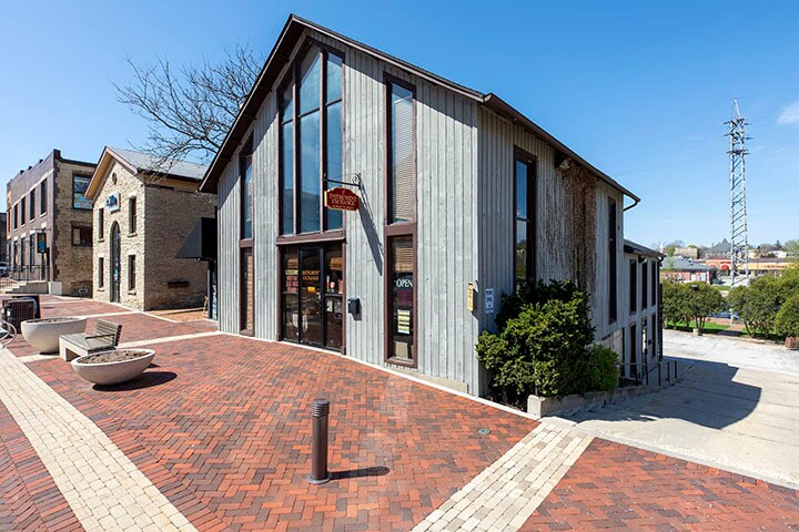 15-19 N River St, Batavia, IL à vendre - Photo de l’immeuble – Image 2 sur 11