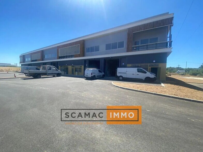 Local d'activités dans Rousset à vendre - Photo de l’immeuble – Image 1 sur 6