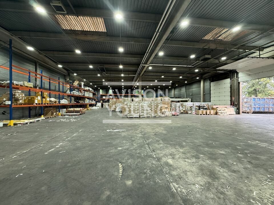 Industriel/Logistique dans Gonesse à louer Photo de l’immeuble– Image 1 sur 6