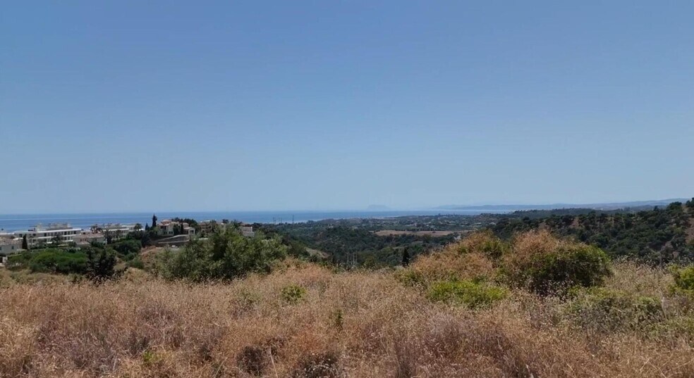 Terrain dans Estepona, Málaga à vendre - Photo de l’immeuble – Image 1 sur 6
