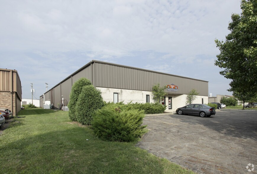 6137-6149 Enterprise Pky, Grove City, OH à louer - Photo de l’immeuble – Image 2 sur 3
