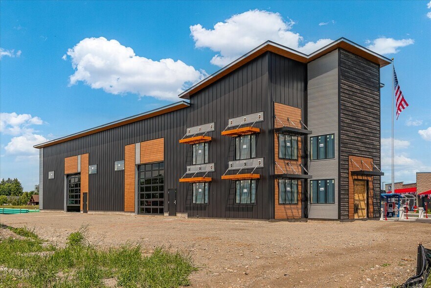 9878 Kirkpatrick st, Hayden, ID à vendre - Photo de l’immeuble – Image 2 sur 67