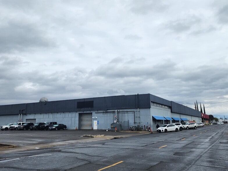 909-911 Spiva Ave, Yuba City, CA à louer - Photo de l’immeuble – Image 2 sur 12