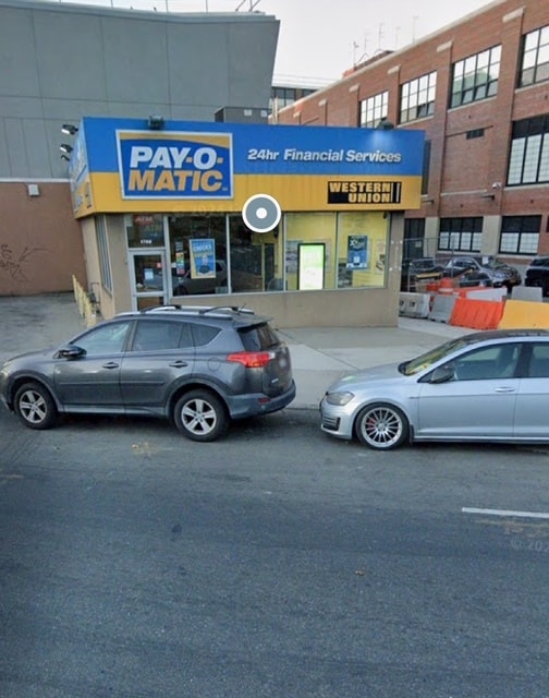 1756 Bushwick Ave, Brooklyn, NY à louer Photo de l’immeuble– Image 1 sur 7