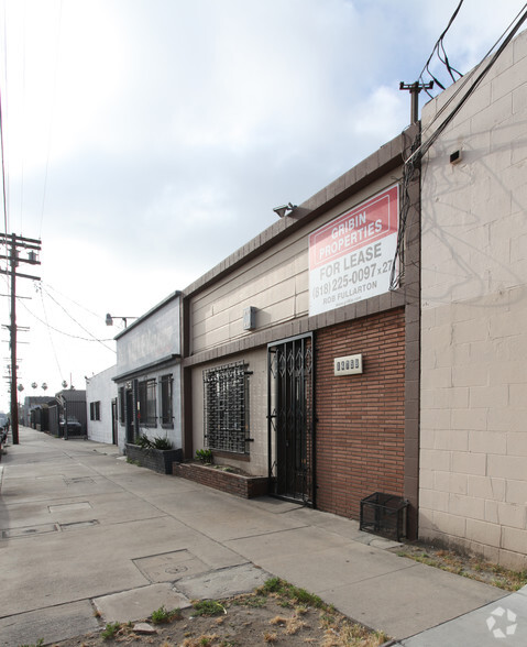 14758 Keswick St, Van Nuys, CA à louer - Photo principale – Image 1 sur 14