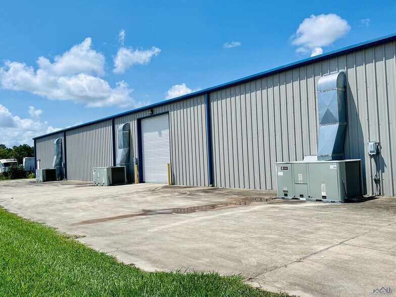 188 Technology Ln, Gray, LA à vendre - Photo de l’immeuble – Image 2 sur 15