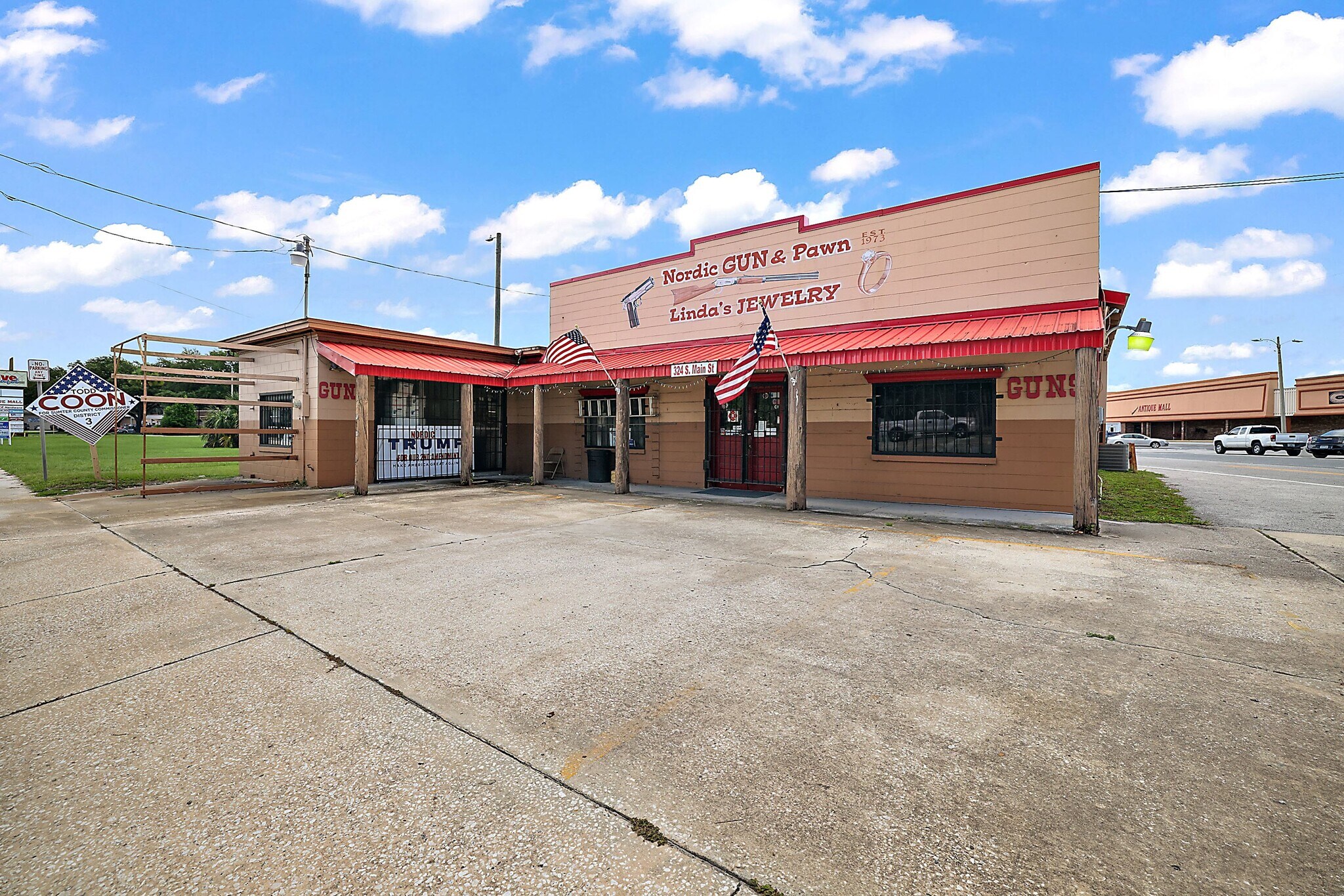 324 S Main St, Wildwood, FL à vendre Photo de l’immeuble– Image 1 sur 9