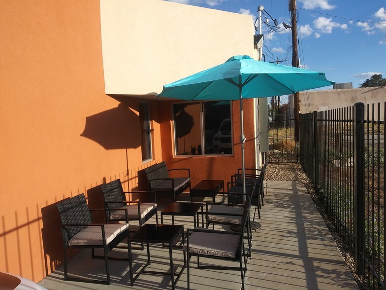 110 Quincy St NE, Albuquerque, NM à vendre - Photo de l’immeuble – Image 3 sur 21
