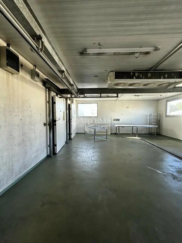 Plus de détails pour Industriel/Logistique à louer