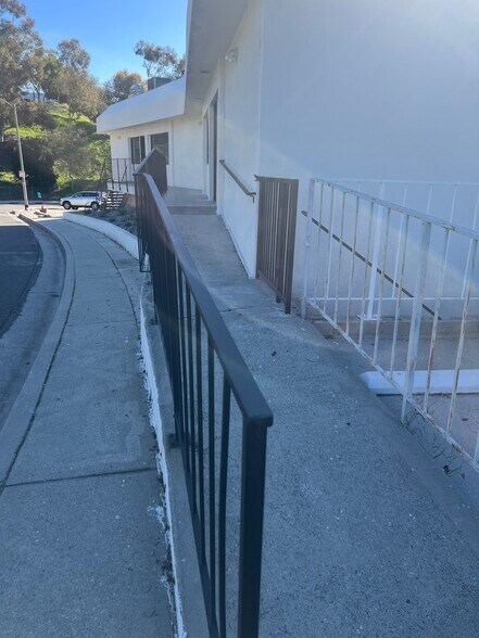 5411 Valley Blvd, Los Angeles, CA à louer - Photo de l’immeuble – Image 3 sur 17