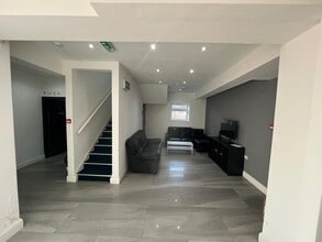 60 Oaklands Park Ave, Ilford à louer Photo intérieure– Image 2 sur 5