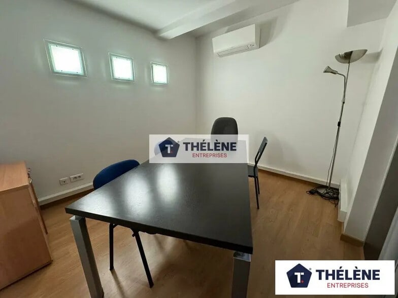 Bureau dans Sète à vendre - Photo de l’immeuble – Image 3 sur 7