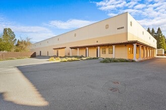 14210 Bacchus Landing Way, Healdsburg, CA à louer Photo intérieure– Image 1 sur 28