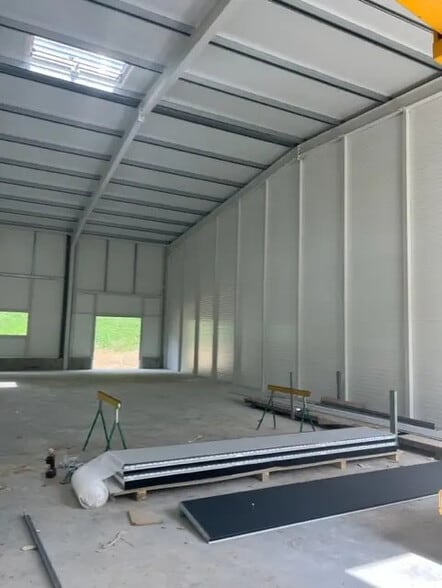 Industriel/Logistique dans Saint-Sorlin-de-Vienne à louer - Photo intérieure – Image 2 sur 3