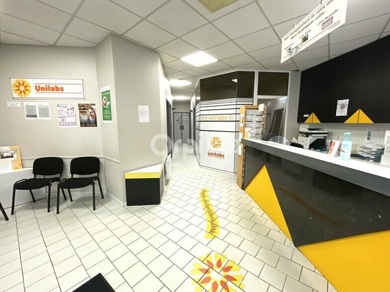 Local d'activités dans Chauny à vendre - Photo intérieure – Image 2 sur 9