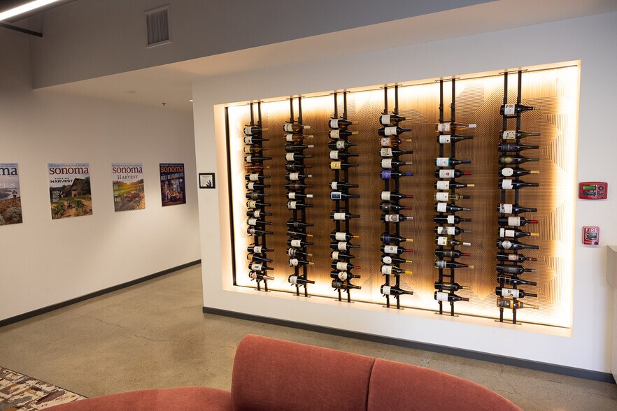 416 B St, Santa Rosa, CA à vendre - Photo de l’immeuble – Image 2 sur 55