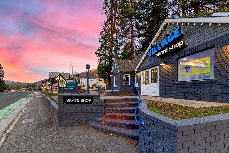 3542 Lake Tahoe Blvd, South Lake Tahoe, CA à vendre - Photo de l’immeuble – Image 3 sur 138