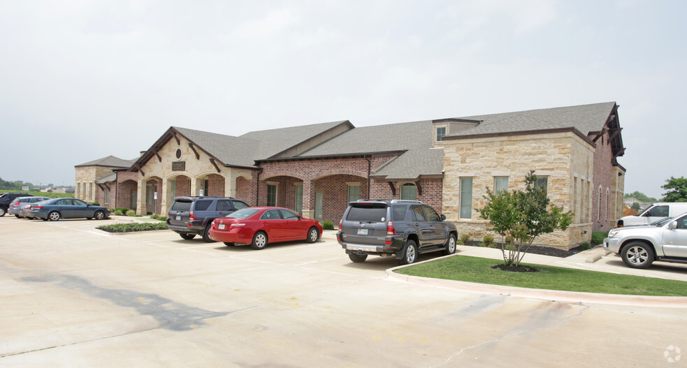 4811-4851 Merlot Ave, Grapevine, TX à louer - Photo de l’immeuble – Image 1 sur 6