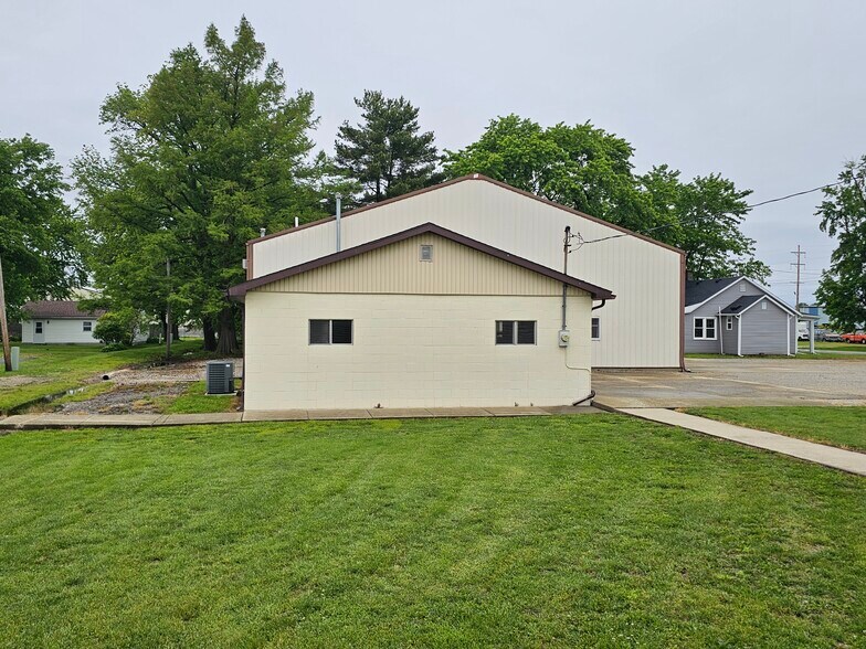 1007 Cherry st, Effingham, IL à vendre - Photo de l’immeuble – Image 2 sur 6