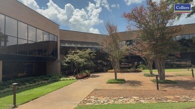 6800 Poplar Ave, Memphis, TN à louer - Vidéo sur l’annonce professionnelle 