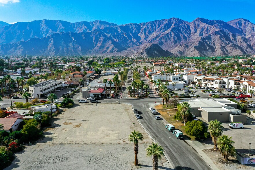 78181 Avenida La Fonda, La Quinta, CA à vendre - Aérien – Image 2 sur 3