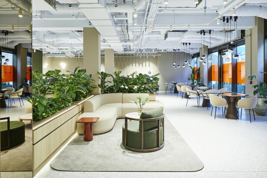 81-87 High Holborn, Londres à louer - Photo de l’immeuble – Image 2 sur 32