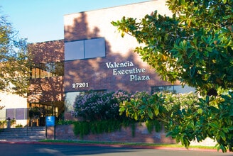 27201 Tourney Rd, Valencia, CA à louer Photo intérieure– Image 2 sur 2