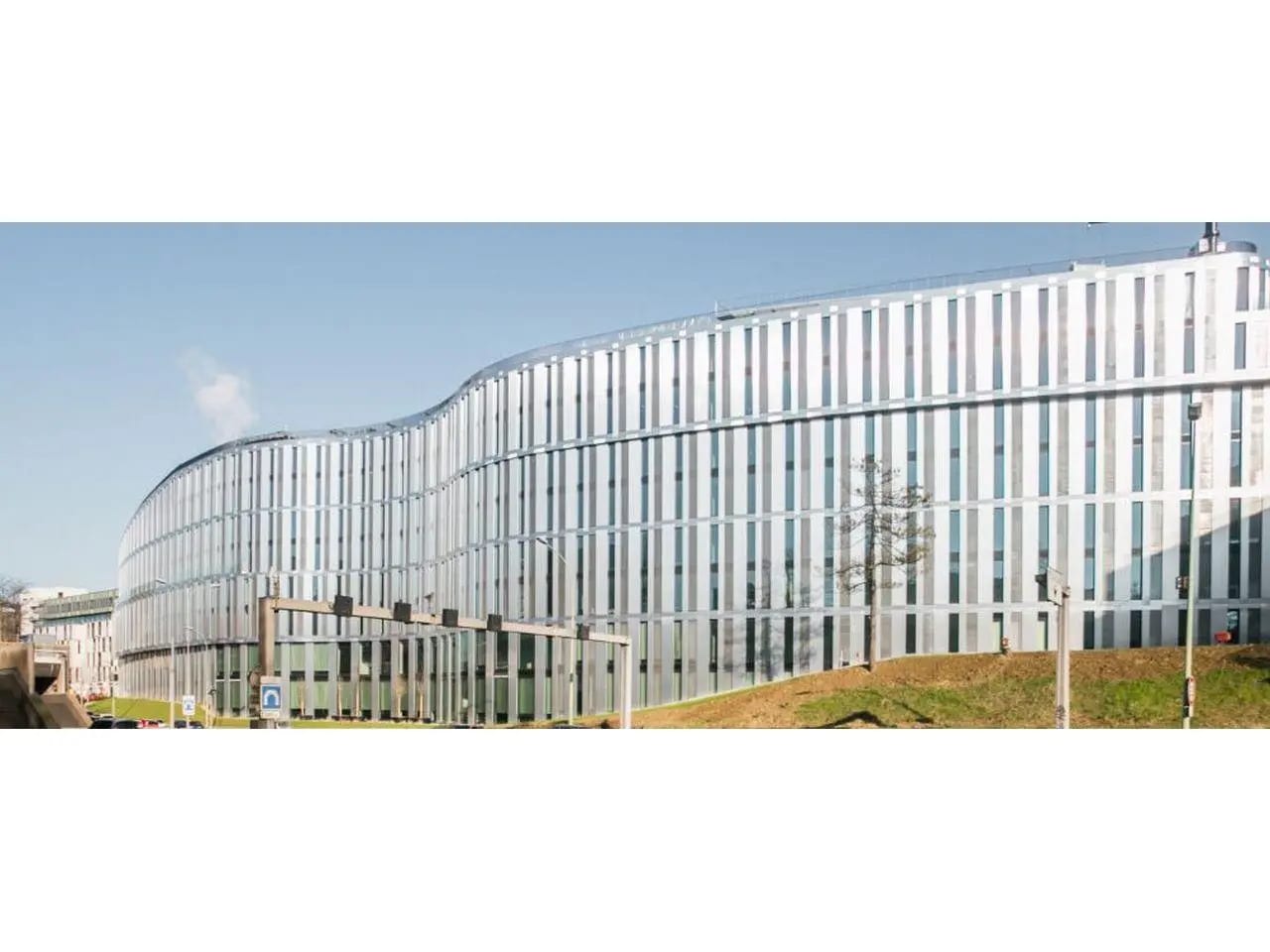 30 Rue Paul Meurice, Paris à louer Photo de l’immeuble– Image 1 sur 16