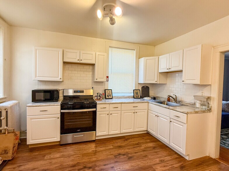 2050 W Fargo Ave, Chicago, IL à vendre - Photo de l’immeuble – Image 2 sur 5