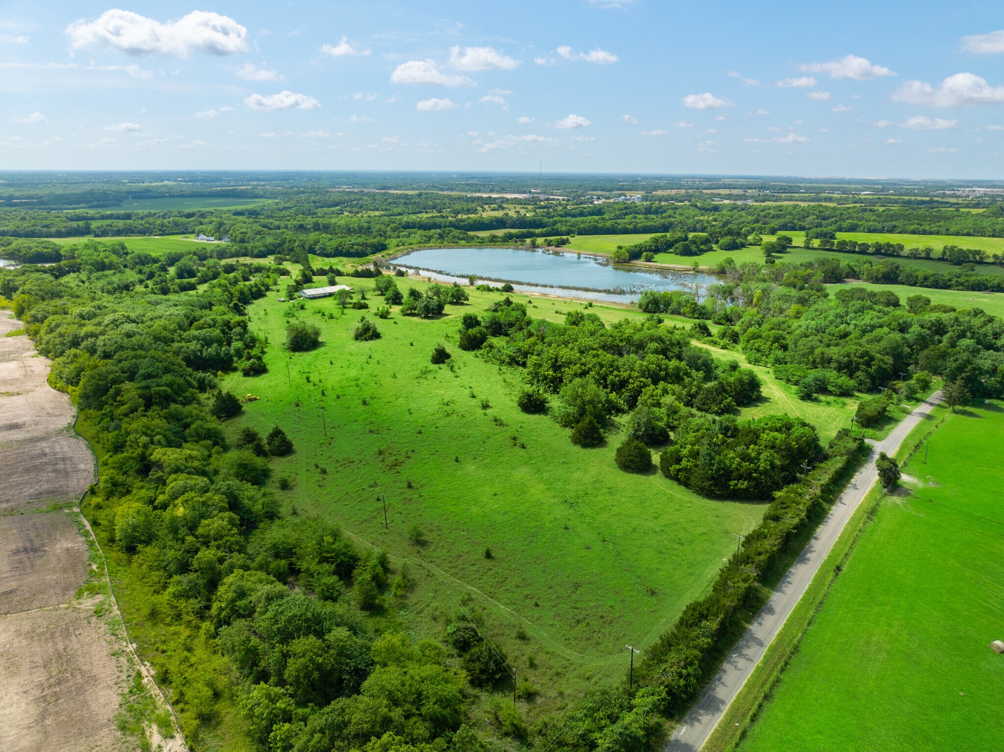 318 Cold Springs Rd, Van Alstyne, TX à vendre Photo de l’immeuble– Image 1 sur 19