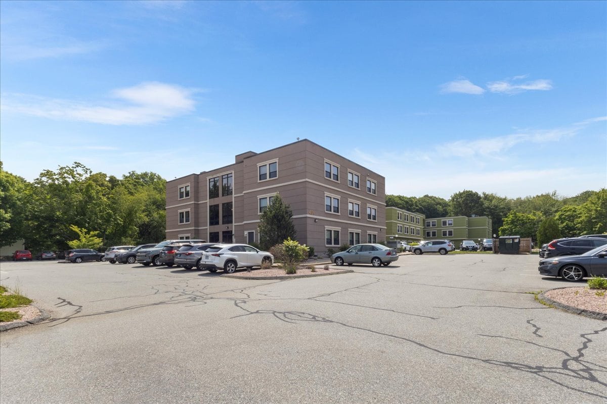 491 Gold Star Hwy, Groton, CT à louer Photo intérieure– Image 1 sur 15