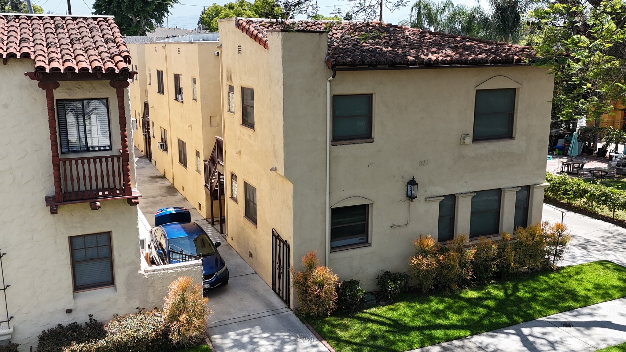 921 N Lacy St, Santa Ana, CA à vendre Photo de l’immeuble– Image 1 sur 39