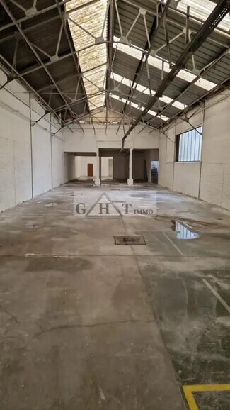 Plus de détails pour Bureau, Industriel/Logistique à louer