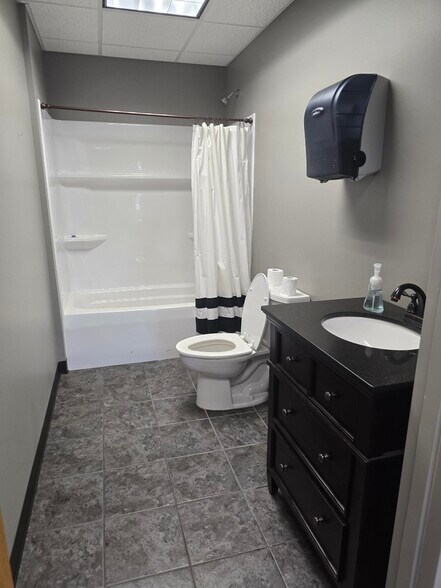 8700-8712 Counts Massie Rd, Maumelle, AR à louer - Photo de l’immeuble – Image 2 sur 23