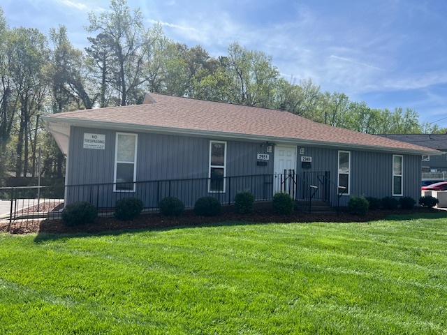 2949-2951 Audrey Dr, Gastonia, NC à louer Photo de l’immeuble– Image 1 sur 1