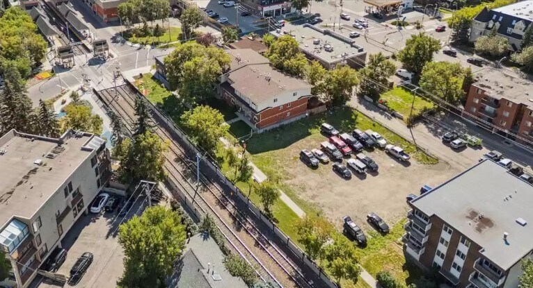 613-621 9A St NW, Calgary, AB à vendre Photo principale– Image 1 sur 2