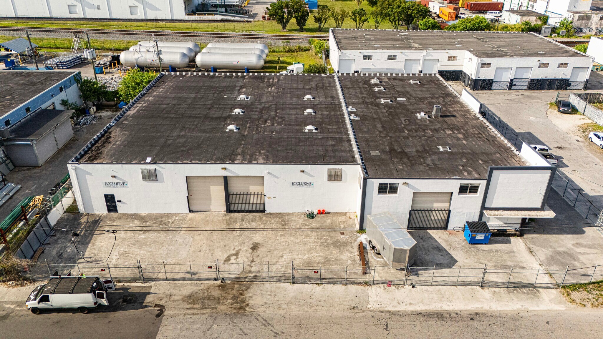 3090 NW 75th St, Miami, FL à vendre Photo principale– Image 1 sur 2