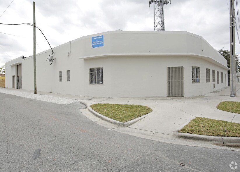 1300 NW 29th St, Miami, FL à louer - Photo de l’immeuble – Image 2 sur 10