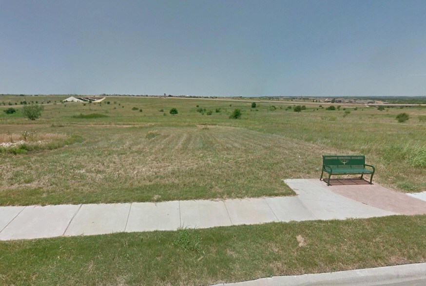 5400 W Risinger Rd, Fort Worth, TX à vendre - Photo principale – Image 1 sur 2