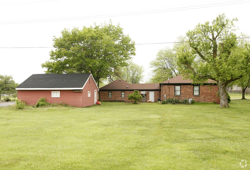 5189 Venoy Rd, Wayne, MI à louer - Photo de l’immeuble – Image 2 sur 6