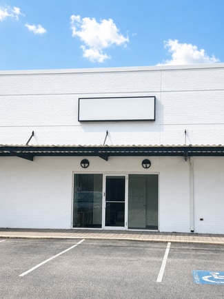 Plus de détails pour 7627 Leonardtown Rd, Hughesville, MD - Local d'activités à louer