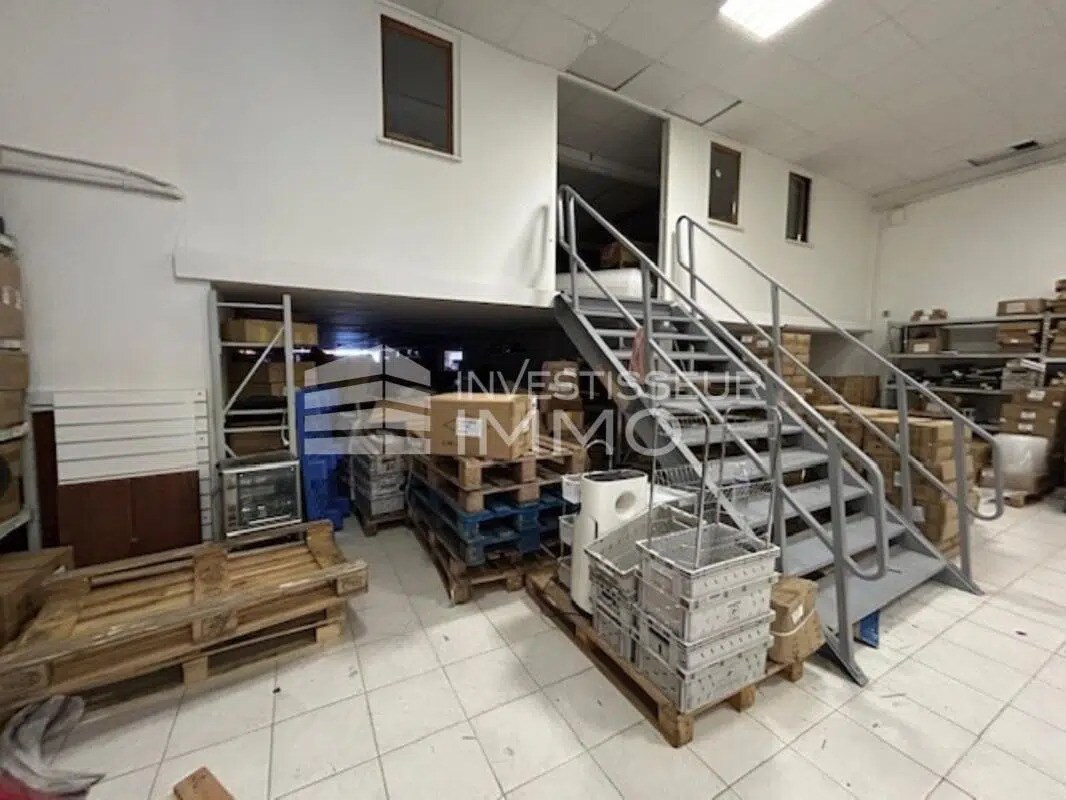 Local d'activités dans Pantin à vendre Photo intérieure– Image 1 sur 5