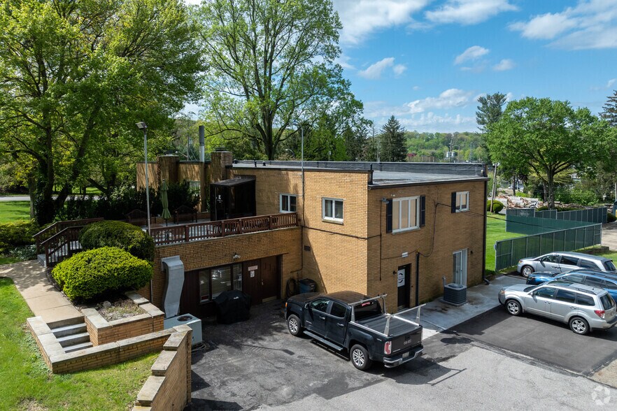 1133-1135 W Portage Trail Ext, Cuyahoga Falls, OH à louer - Photo de l’immeuble – Image 3 sur 4