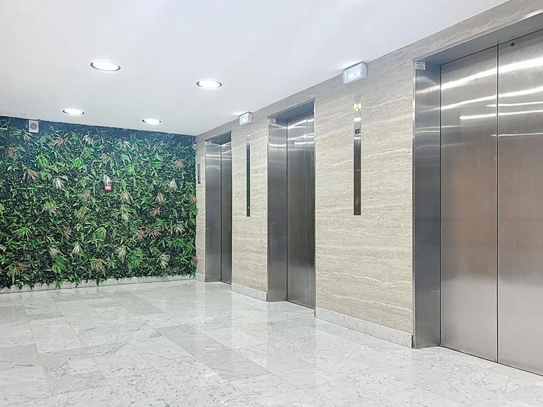 Bureau dans Maisons-Alfort à vendre Hall d’entrée– Image 1 sur 14