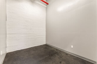 932 Wilson St, Los Angeles, CA à louer Photo intérieure– Image 1 sur 18