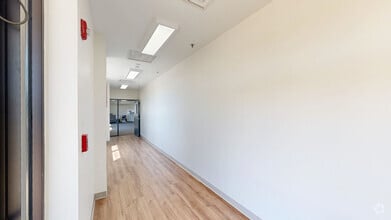 301 Island Rd, Mahwah, NJ à louer Numérisation 3D Matterport– Image 1 sur 15