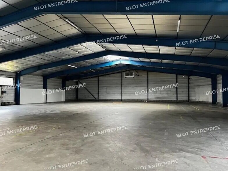 Local d'activités dans Trégueux à vendre - Photo intérieure – Image 1 sur 4