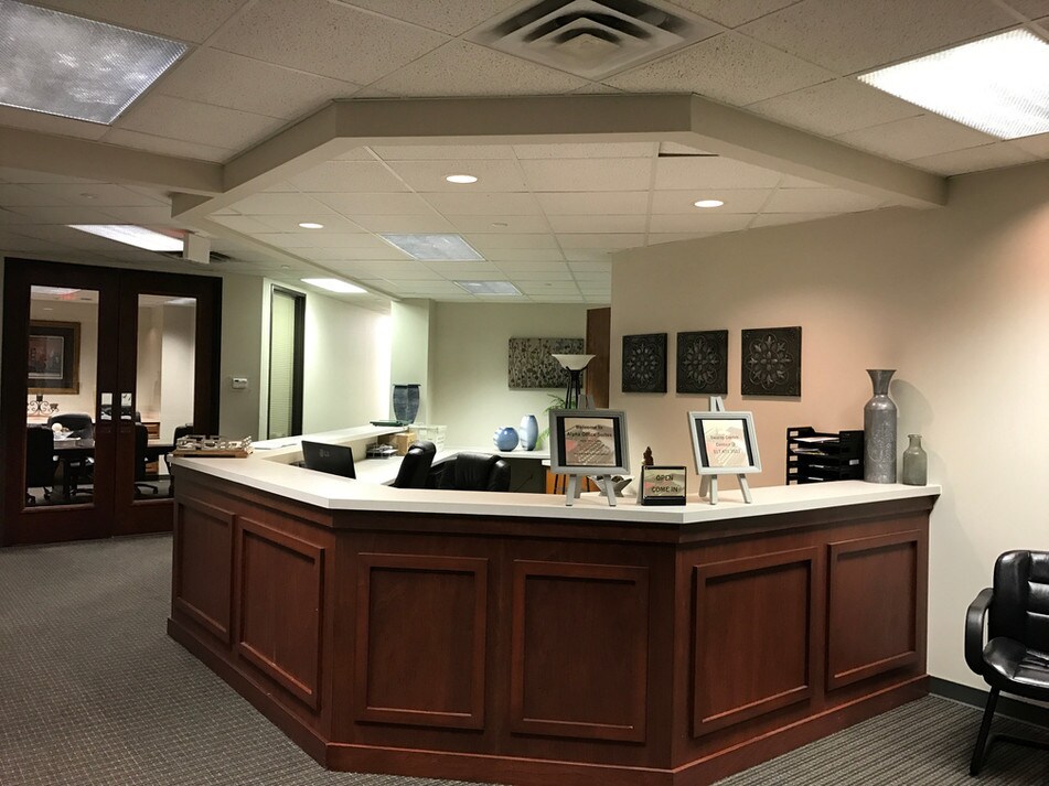 3905 Vincennes Rd, Indianapolis, IN à louer Photo intérieure– Image 1 sur 7