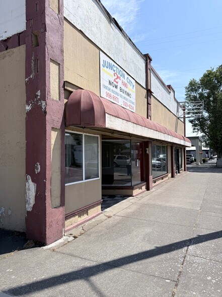 610-640 Ivy St, Junction City, OR à vendre - Photo de l’immeuble – Image 3 sur 5